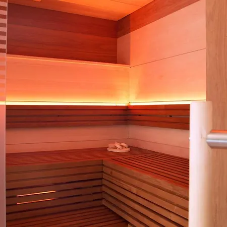 Aparthotel Apartmenthaus Gass 4*